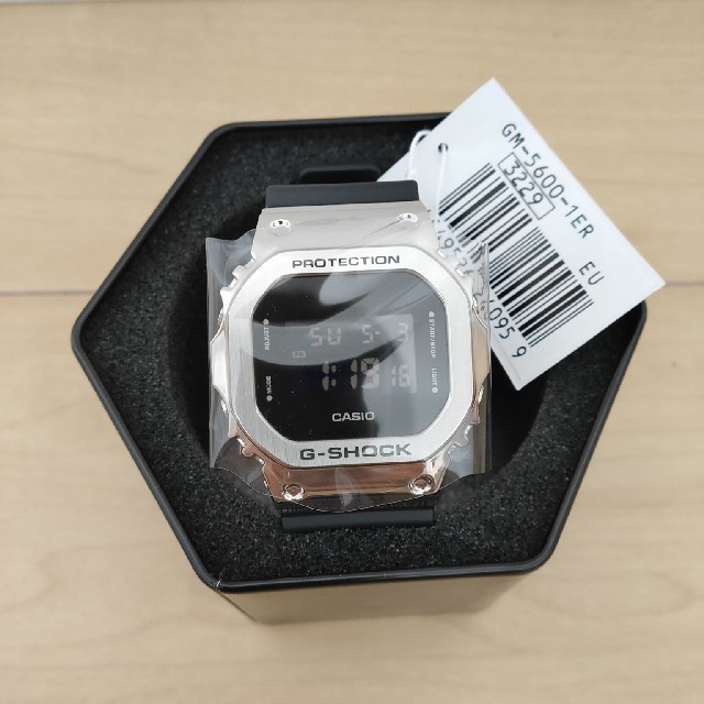 【新品】大人のG-SHOCK　メタルG　GM-5600-1