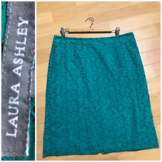 ローラアシュレイ(LAURA ASHLEY)のローラアシュレイ　綿100% 刺繍　スカート(ひざ丈スカート)