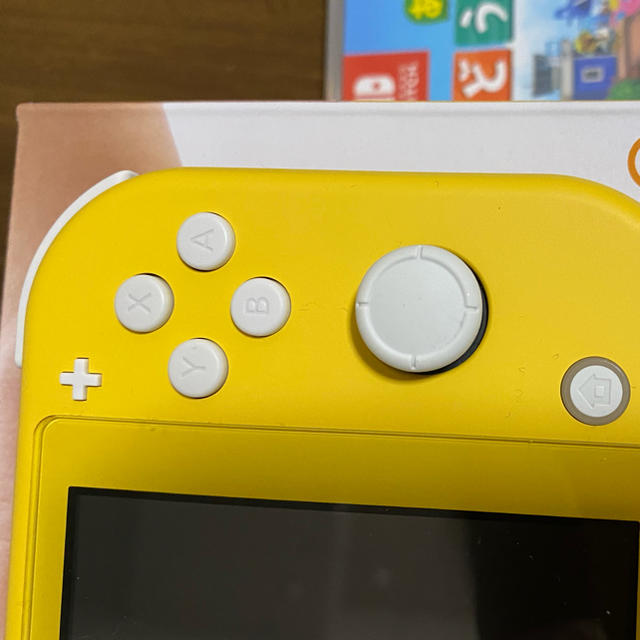 任天堂　Switch  Lite  どうぶつの森　美品　イエロー