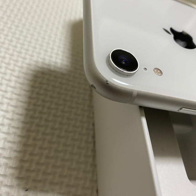iPhone XR White 64GB SIMロック解除 SIMフリー アウトレット 口コミ