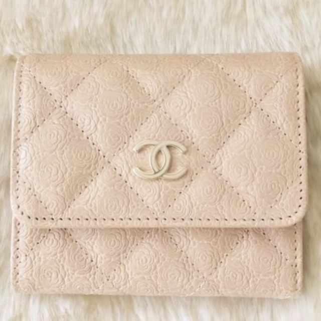 注目のブランド CHANEL - 【新品】シャネル 三つ折りウォレット 財布