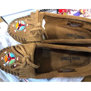 ミネトンカ(Minnetonka)の＊最終値下げ＊　ミネトンカ　モカシン　ME TO WE MOC  サイズ5(スリッポン/モカシン)