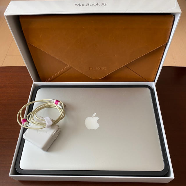 Macbook air13インチ2015 US i5/8GB/256GB充放電少