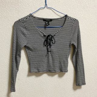 フォーエバートゥエンティーワン(FOREVER 21)のForever21♡レースアップショートtops(カットソー(長袖/七分))