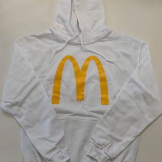 マクドナルド(マクドナルド)のマクドナルド ビッグアーチロゴ パーカー 限定レア(パーカー)