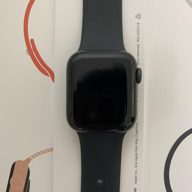 Apple Watch 第5世代40mm 箱充電器ベルト付き