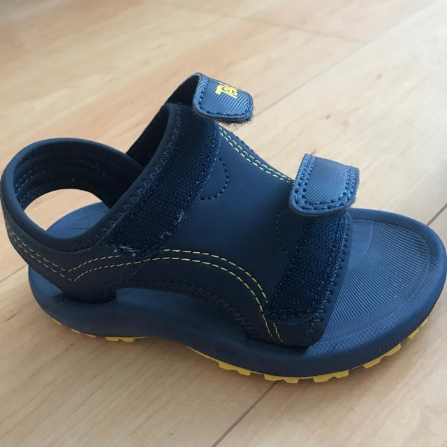 Teva(テバ)のYumeko様　専用　　Teva  サンダル　キッズ　17cm キッズ/ベビー/マタニティのキッズ靴/シューズ(15cm~)(サンダル)の商品写真