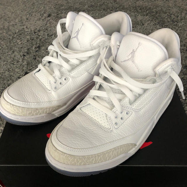 NIKE(ナイキ)のAIR JORDAN 3 RETRO ホワイト/クリアソール 28cm メンズの靴/シューズ(スニーカー)の商品写真