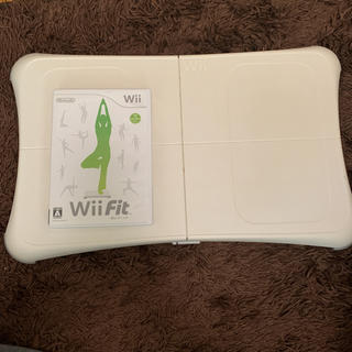 ウィー(Wii)のWii Fit バランスWiiボード　ソフト　セット(家庭用ゲームソフト)