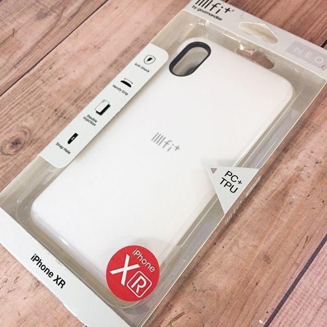 IIIfi+ ネオン 蛍光白 iPhoneXR ケース IFT38WH スマホ/家電/カメラのスマホアクセサリー(iPhoneケース)の商品写真