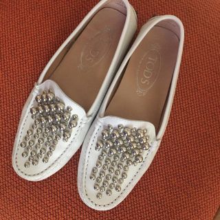 トッズ(TOD'S)のe♡R様専用ページ★(ローファー/革靴)