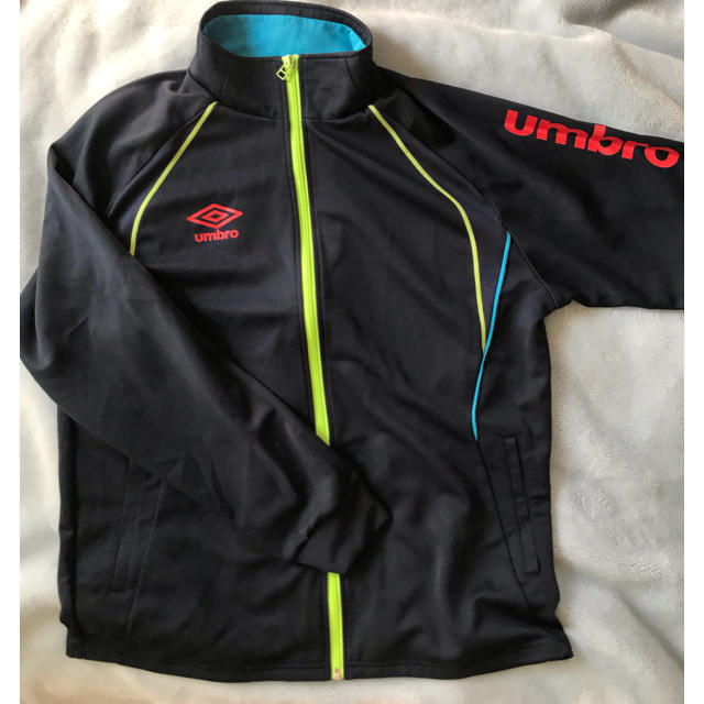 UMBRO(アンブロ)のジャージ スポーツ/アウトドアのランニング(ウェア)の商品写真