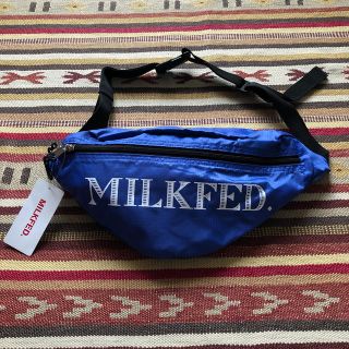 ミルクフェド(MILKFED.)のMILKFED. ミルクフェド ウエストポーチ バッグ 軽量 青(ボディバッグ/ウエストポーチ)