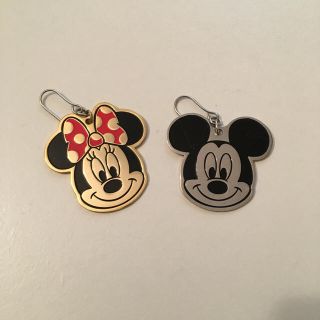 ディズニー(Disney)のディズニー　ミッキー＆ミニー　ピアス　シルバー＆ゴールド(ピアス)