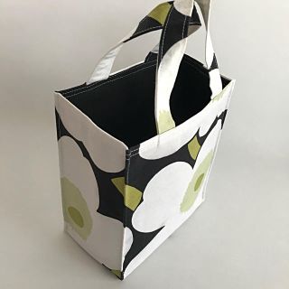 マリメッコ(marimekko)のmarimekko / マリメッコ　ハンドメイド　スクウェアトート　ランチバッグ(バッグ)