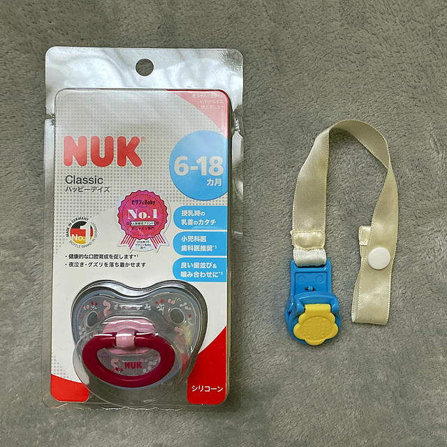 NUK おしゃぶり 6〜18ヶ月用の通販 by kmy NUK おしゃぶり ハッピーデイズ 6-18ヶ月
