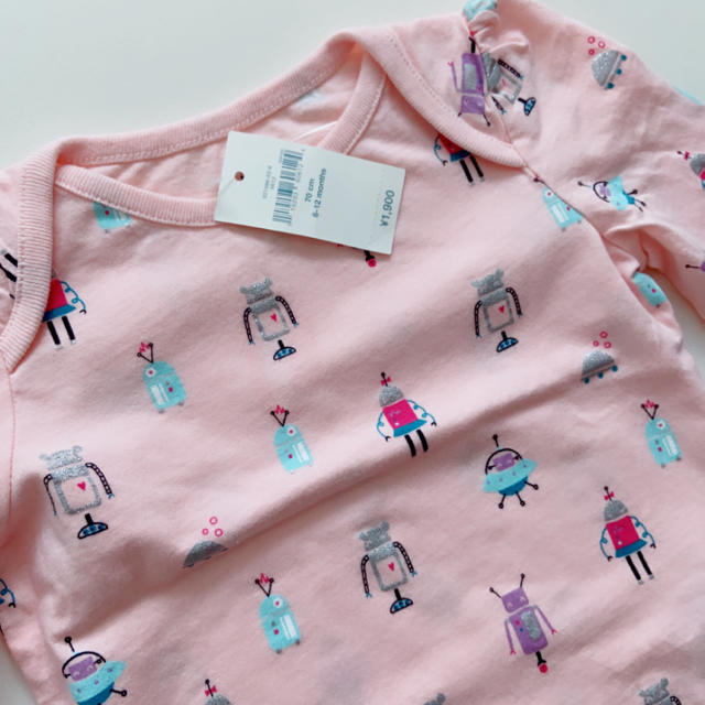 babyGAP(ベビーギャップ)の新品　gap ベビー 70 長袖ロンパース　ボディスーツ　肌着 キッズ/ベビー/マタニティのベビー服(~85cm)(ロンパース)の商品写真