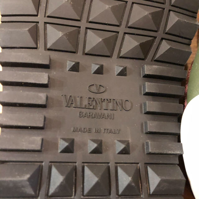 VALENTINO(ヴァレンティノ)のレア☆ヴァレンティノ☆ロックランナー　スニーカー☆38迷彩柄カーキ　スタッズ レディースの靴/シューズ(スニーカー)の商品写真