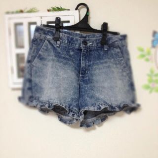 オンザカウチ(on the couch)の裾フリルショーパン(ショートパンツ)