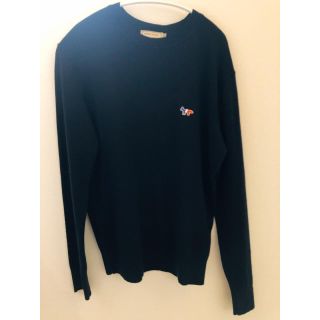 メゾンキツネ(MAISON KITSUNE')のmaison KITSUNE ネイビー　ニット(ニット/セーター)