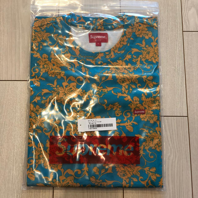 Supreme(シュプリーム)のsupreme Small Box Tee メンズのトップス(Tシャツ/カットソー(半袖/袖なし))の商品写真