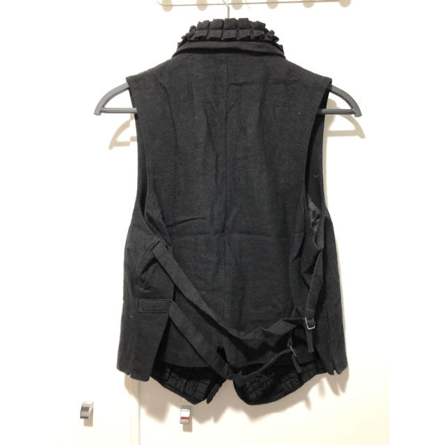 Ann Demeulemeester(アンドゥムルメステール)のANN DEMEULEMEESTER  ワッフルラペル ジレ メンズのトップス(ベスト)の商品写真