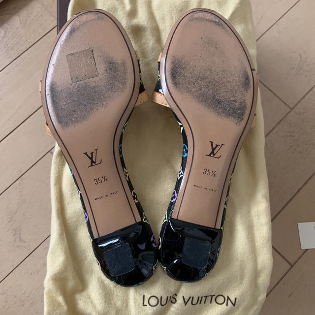 LOUIS VUITTON(ルイヴィトン)のルイ　ヴィトン　サンダル　22.5 レディースの靴/シューズ(サンダル)の商品写真