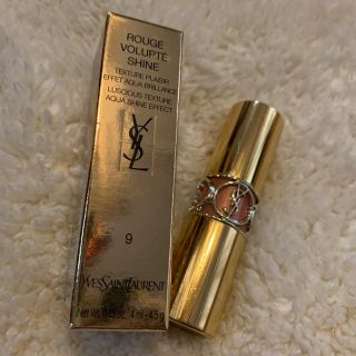 イヴサンローランボーテ(Yves Saint Laurent Beaute)のイヴサンローラン　ヴォリュプテシャイン　No.9(口紅)