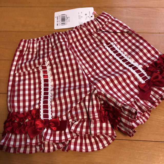 Shirley Temple(シャーリーテンプル)の新品　シャーリーテンプル　ショートパンツ 80 キッズ/ベビー/マタニティのベビー服(~85cm)(パンツ)の商品写真