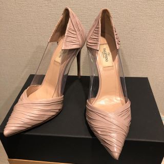 ヴァレンティノ(VALENTINO)のVALENTINO ヴァレンティノ　パンプス　pumps ピンクベージュ　美品(ハイヒール/パンプス)