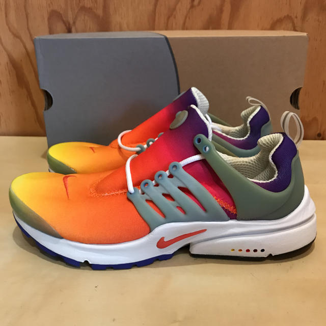 NIKE AIR PRESTO B "RAINBOW"デッドストック