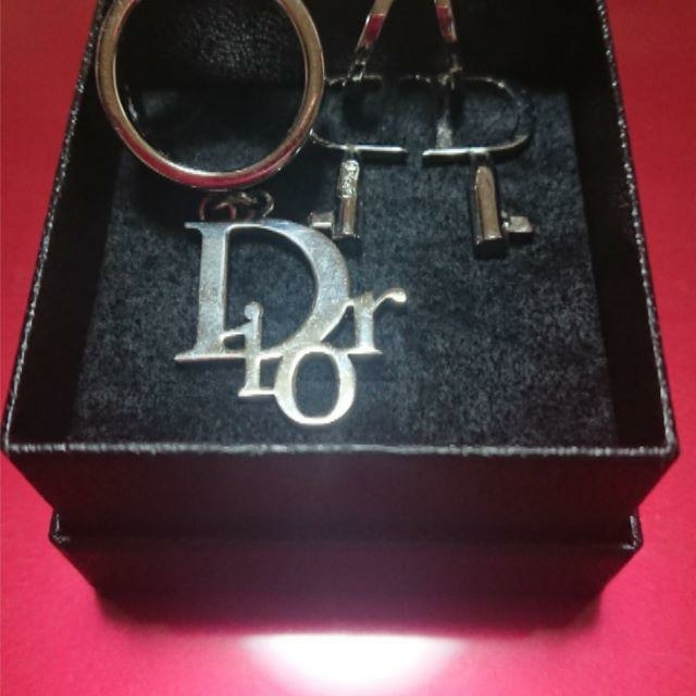 Dior(ディオール)のお値下げ中！☆ディオール　シルバーリング＆ピアス レディースのアクセサリー(リング(指輪))の商品写真