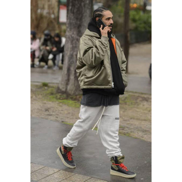 FOG by FEAR OF GOD ESSENTIALS スウェットパンツ