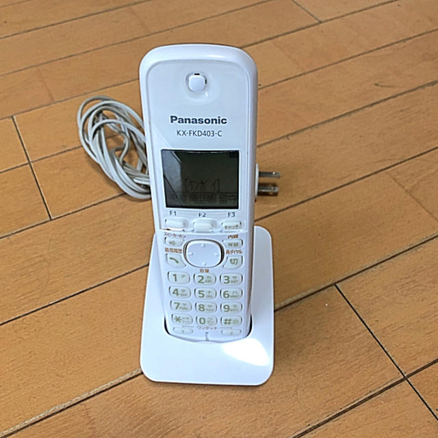 Panasonic(パナソニック)のPanasonic コードレス子機KX-FKD403-C スマホ/家電/カメラの生活家電(その他)の商品写真