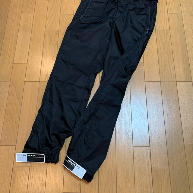 PRADA(プラダ)のprada nylon gabardine  pants 46 メンズのパンツ(その他)の商品写真