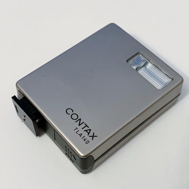 LEICA(ライカ)のCONTAX コンタックス フラッシュ TLA140 点灯確認済 スマホ/家電/カメラのカメラ(ストロボ/照明)の商品写真