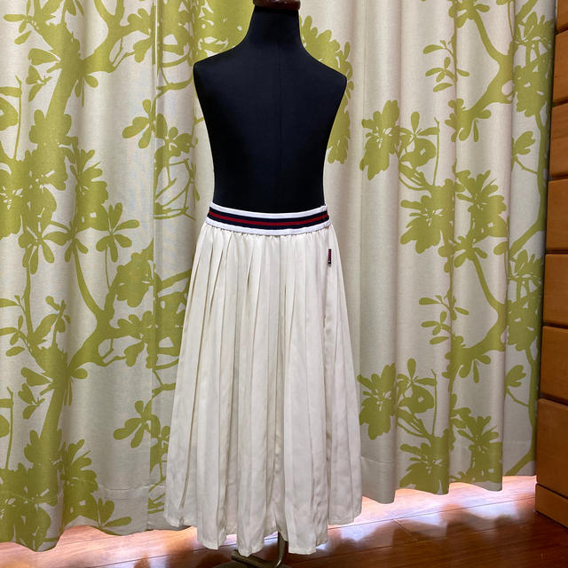 Fiorucci(フィオルッチ)のプリーツスカート キッズ/ベビー/マタニティのキッズ服女の子用(90cm~)(スカート)の商品写真
