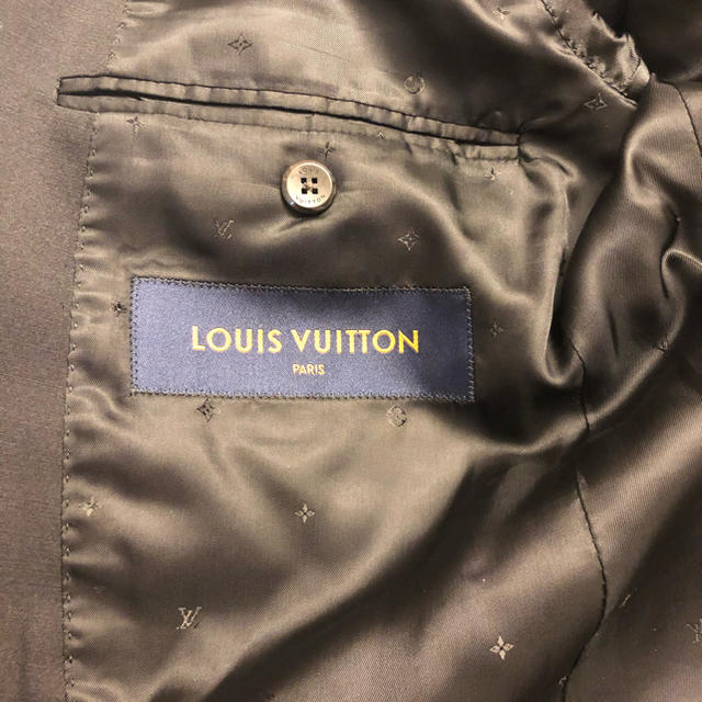 LOUIS VUITTON(ルイヴィトン)のLOUISVUITTON ルイヴィトン 19AW モノグラムテーラードジャケット メンズのジャケット/アウター(テーラードジャケット)の商品写真