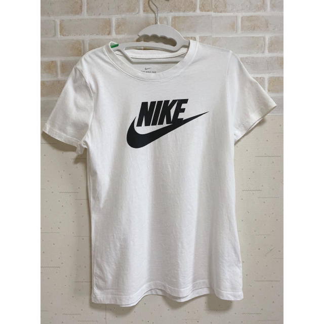 NIKE(ナイキ)の専用 レディースのトップス(Tシャツ(半袖/袖なし))の商品写真
