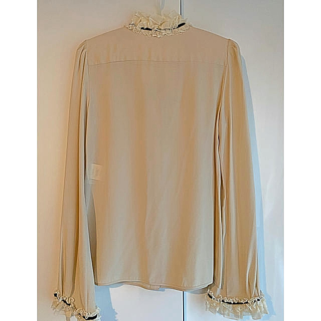 BALENCIAGA - BALENCIAGA バレンシアガ シルクブラウス ベージュ BALENCIAGA - BALENCIAGA バレンシアガ シルクブラウス ベージュ