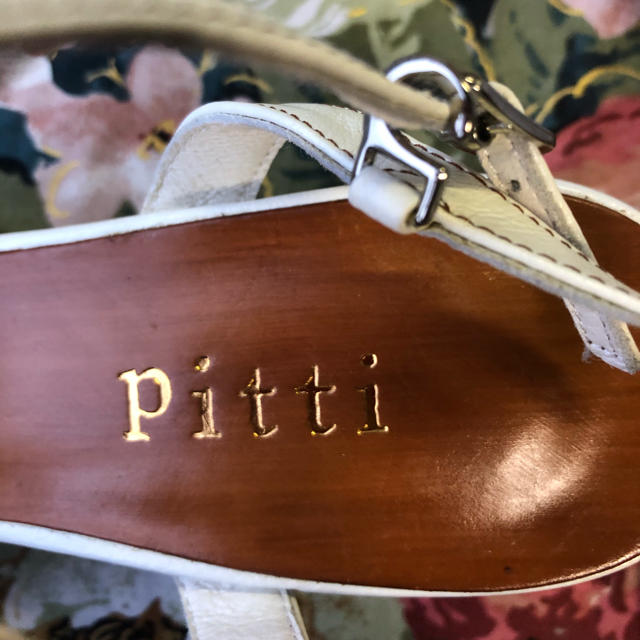 Pitti(ピッティ)のpitti   サンダル　新品　23.5㎝ レディースの靴/シューズ(サンダル)の商品写真