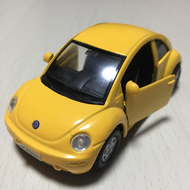 VW ワーゲン ニュービートル エンタメ/ホビーのおもちゃ/ぬいぐるみ(ミニカー)の商品写真