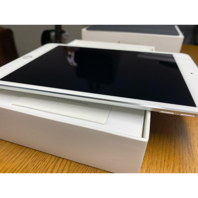 iPad mini 4 64GB Wi-Fiモデル シルバー www.krzysztofbialy.com
