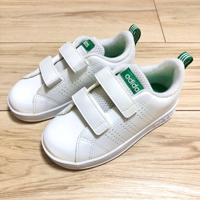 adidas(アディダス)の新品未使用 adidas NEO アディダス 16cm キッズ/ベビー/マタニティのキッズ靴/シューズ(15cm~)(スニーカー)の商品写真