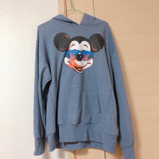 Disney(ディズニー)の♡Disney♡サングラスミッキーパーカー レディースのトップス(パーカー)の商品写真