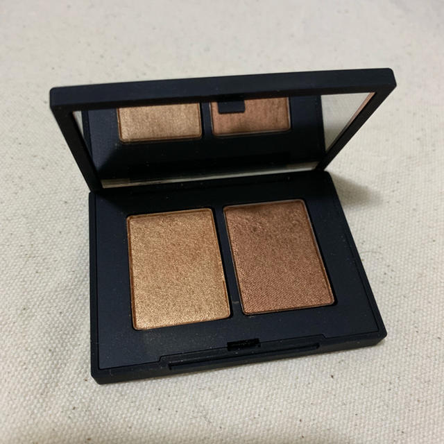 NARS(ナーズ)のNARS デュオアイシャドー 3917 コスメ/美容のベースメイク/化粧品(その他)の商品写真