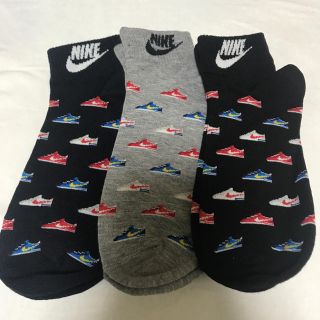 ナイキ(NIKE)の☆新品　NIKEソックス　スニーカー柄(ソックス)