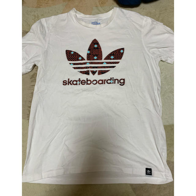 adidas(アディダス)のadidas メンズ　tシャツ メンズのトップス(Tシャツ/カットソー(半袖/袖なし))の商品写真