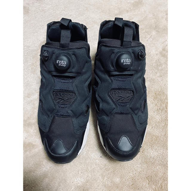 Reebok(リーボック)のReebok INSTA PUMP FURY OG メンズの靴/シューズ(スニーカー)の商品写真