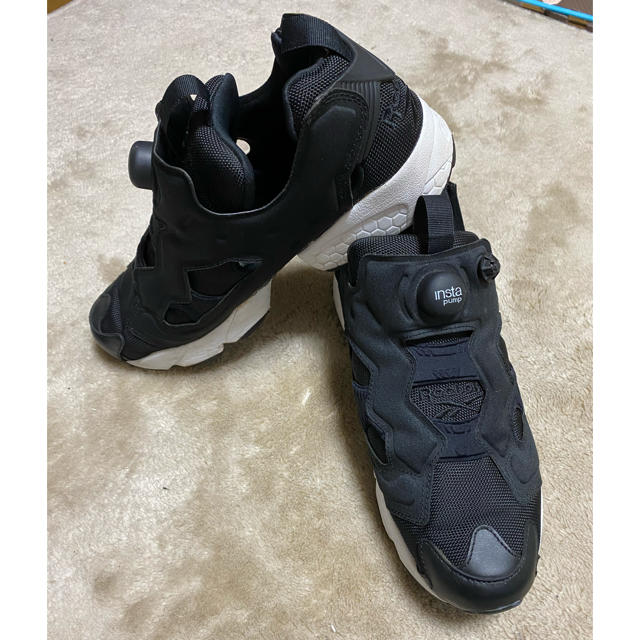 Reebok(リーボック)のReebok INSTA PUMP FURY OG メンズの靴/シューズ(スニーカー)の商品写真